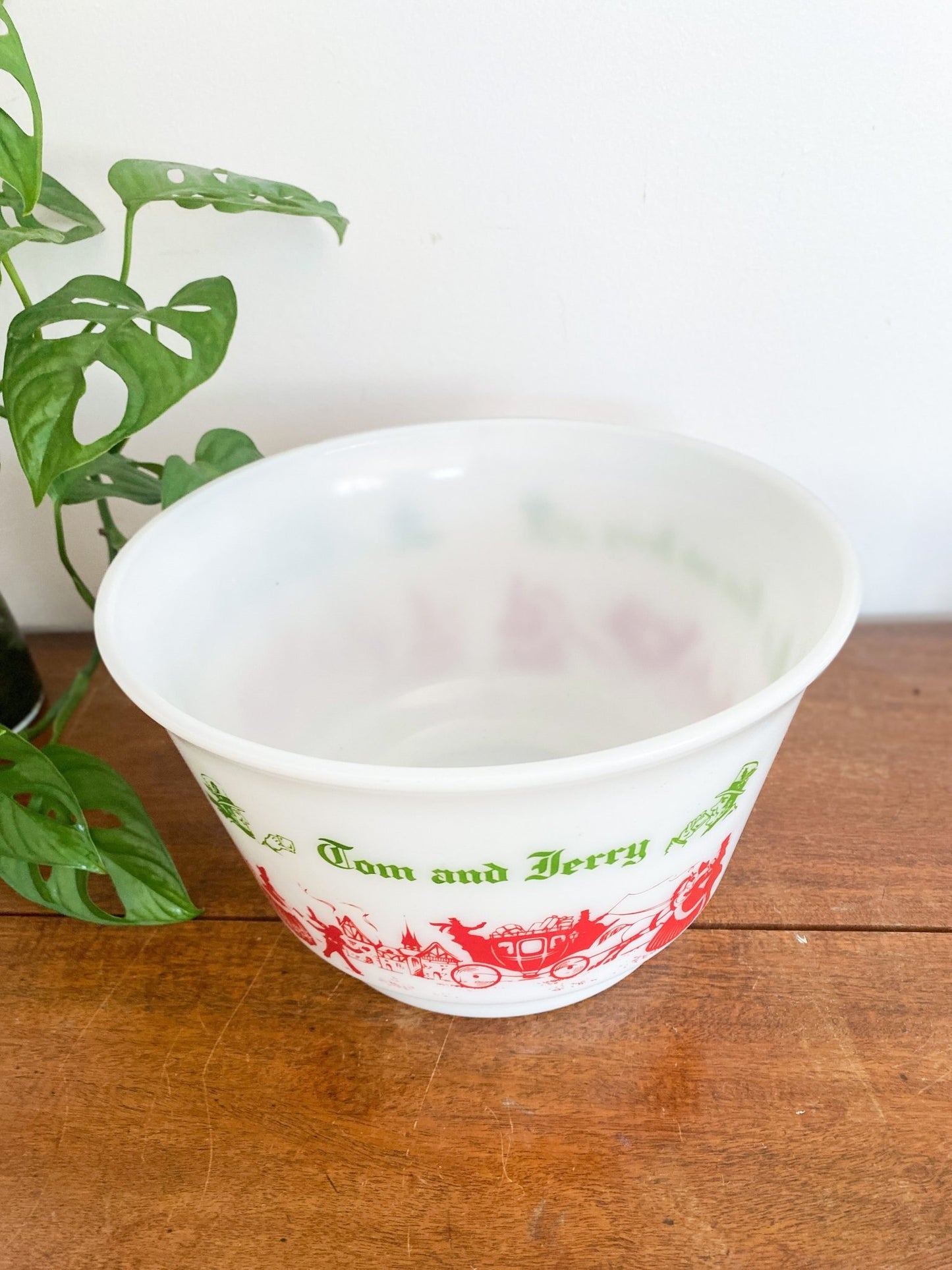 Vintage Tom & Jerry Milk Glass Bowl - Perth Market