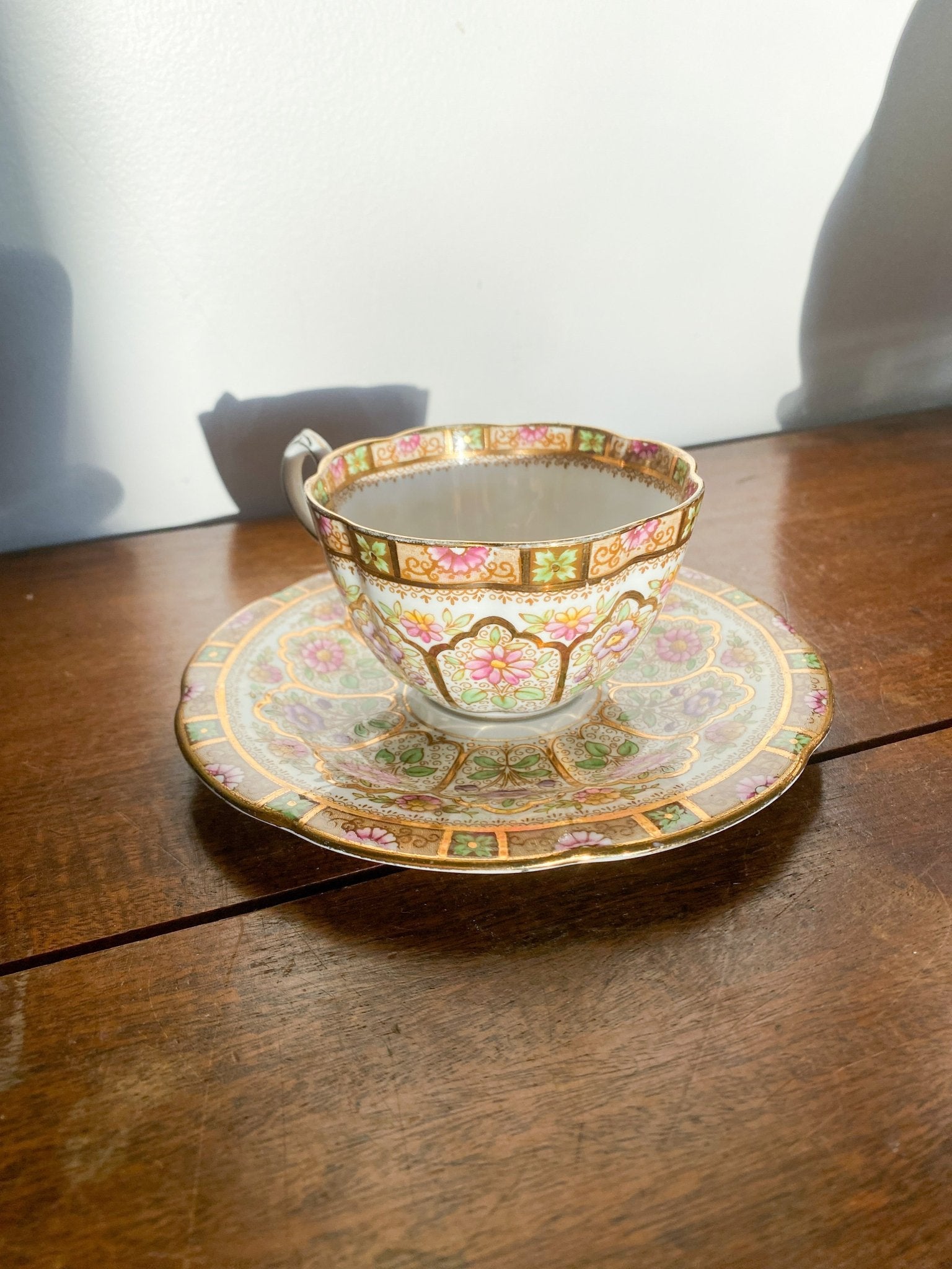 Royal Albert ‘Court’ Pattern Diningware - EXTRA 40% OFF - Perth Market