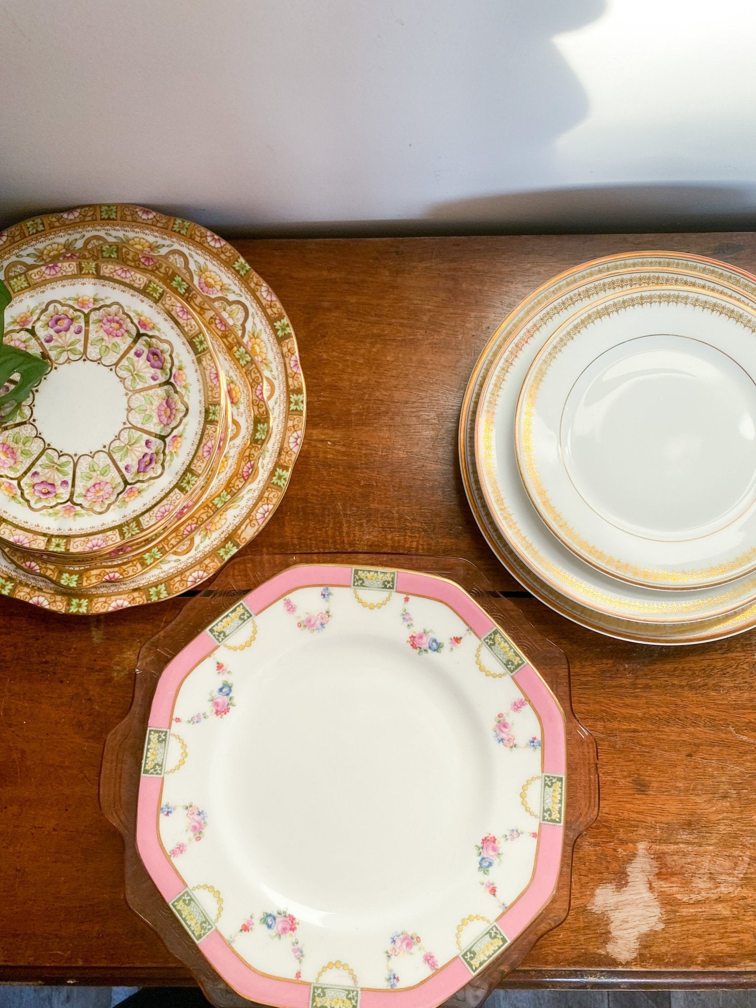 Royal Albert ‘Court’ Pattern Diningware - EXTRA 40% OFF - Perth Market