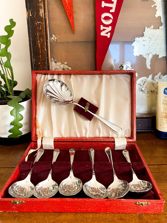 Vintage Sheffield Scalloped Spoon Set - Perth Market