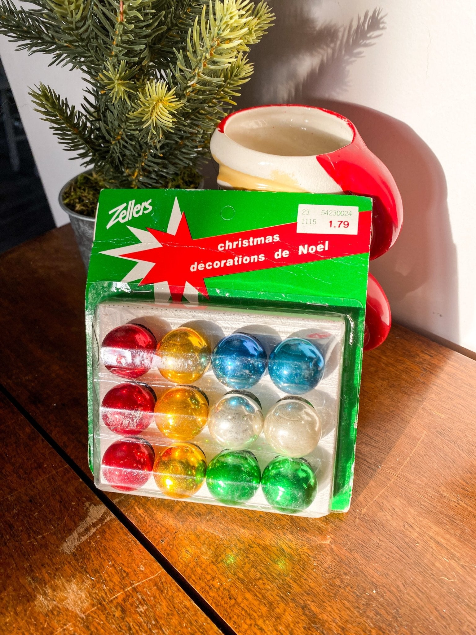 Zellers Brand Glass Christmas Bulbs - 12 included - Perth Market